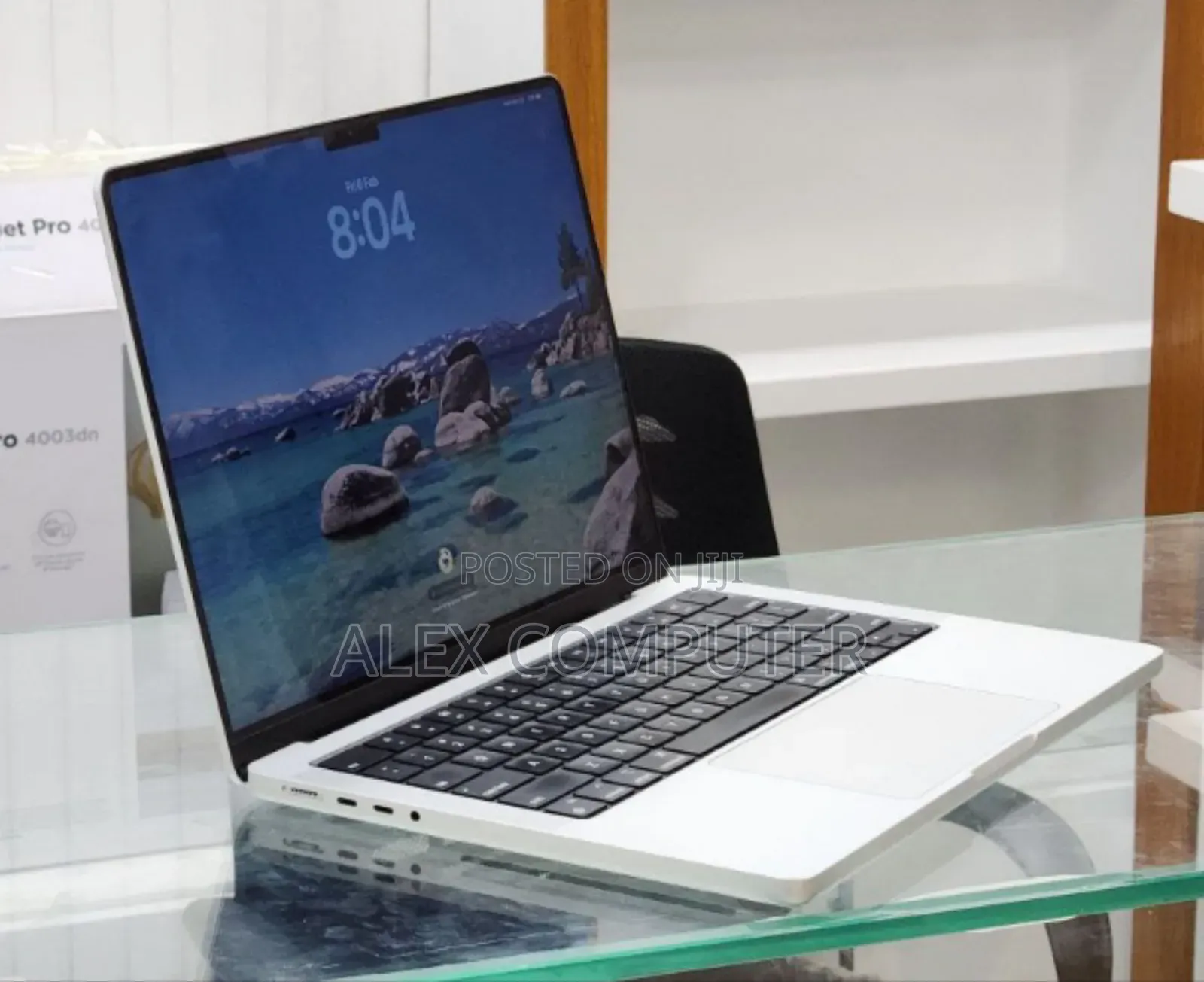 New Laptop Apple MacBook Pro M1 16GB Apple M1 Pro SSD 512GB