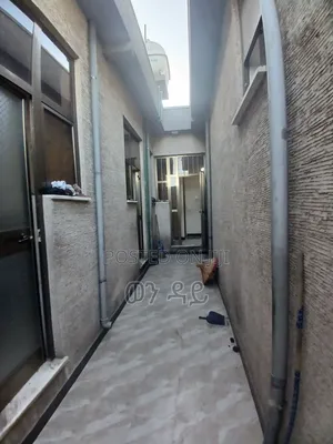 Furnished 4bdrm Villa in Bole for sale