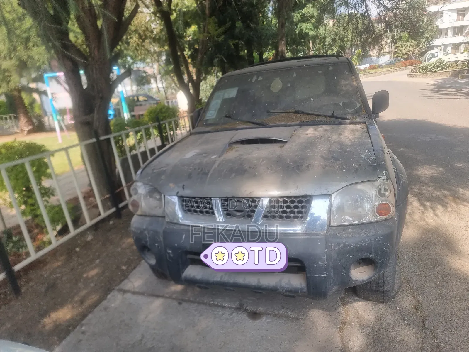 Nissan Hardbody 2002 Brown