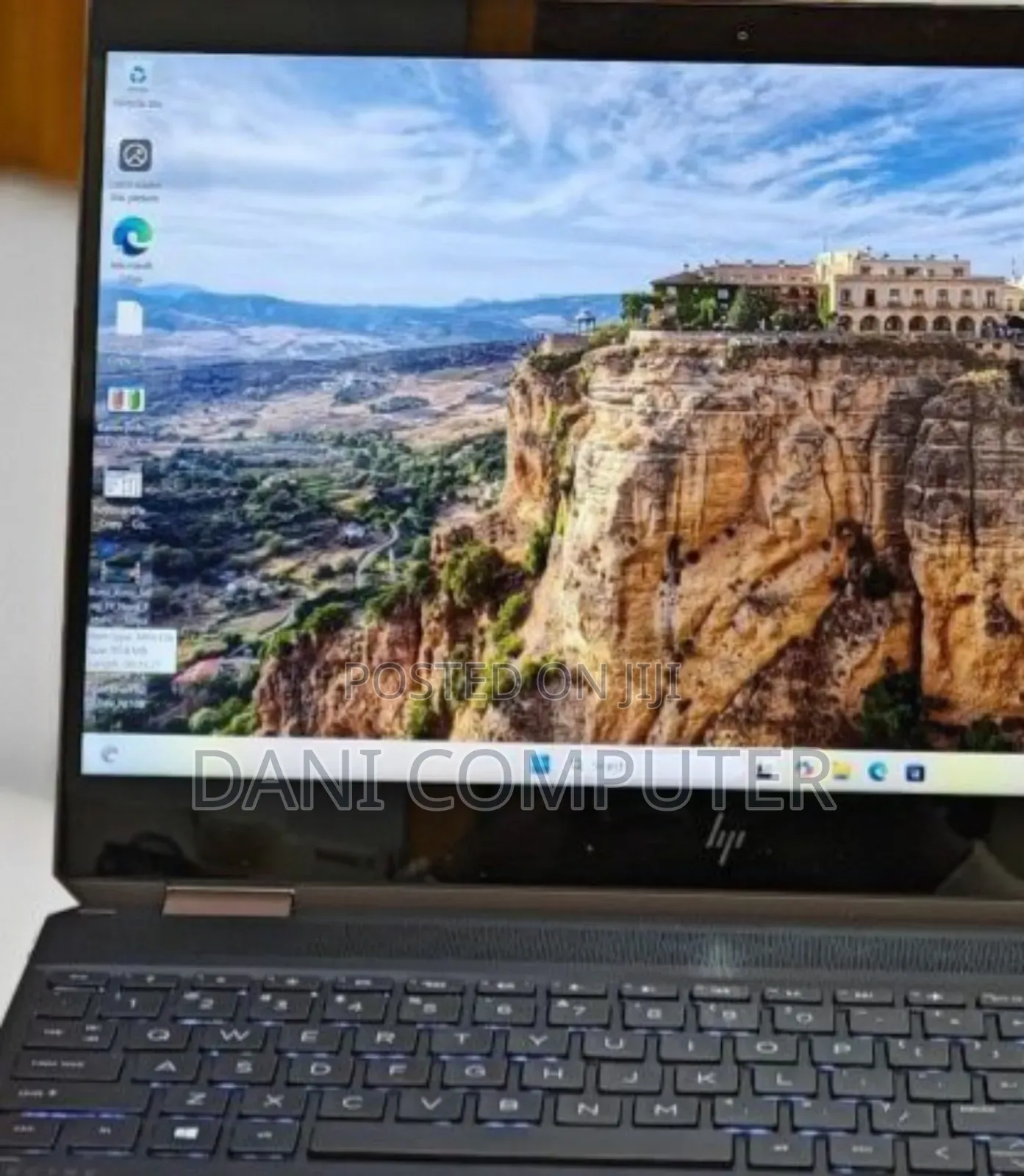 New Laptop HP Spectra 13 16GB Intel Core I7 SSD 512GB