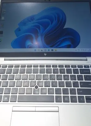 New Laptop HP EliteBook 840 G8 16GB Intel Core I5 SSD 512GB
