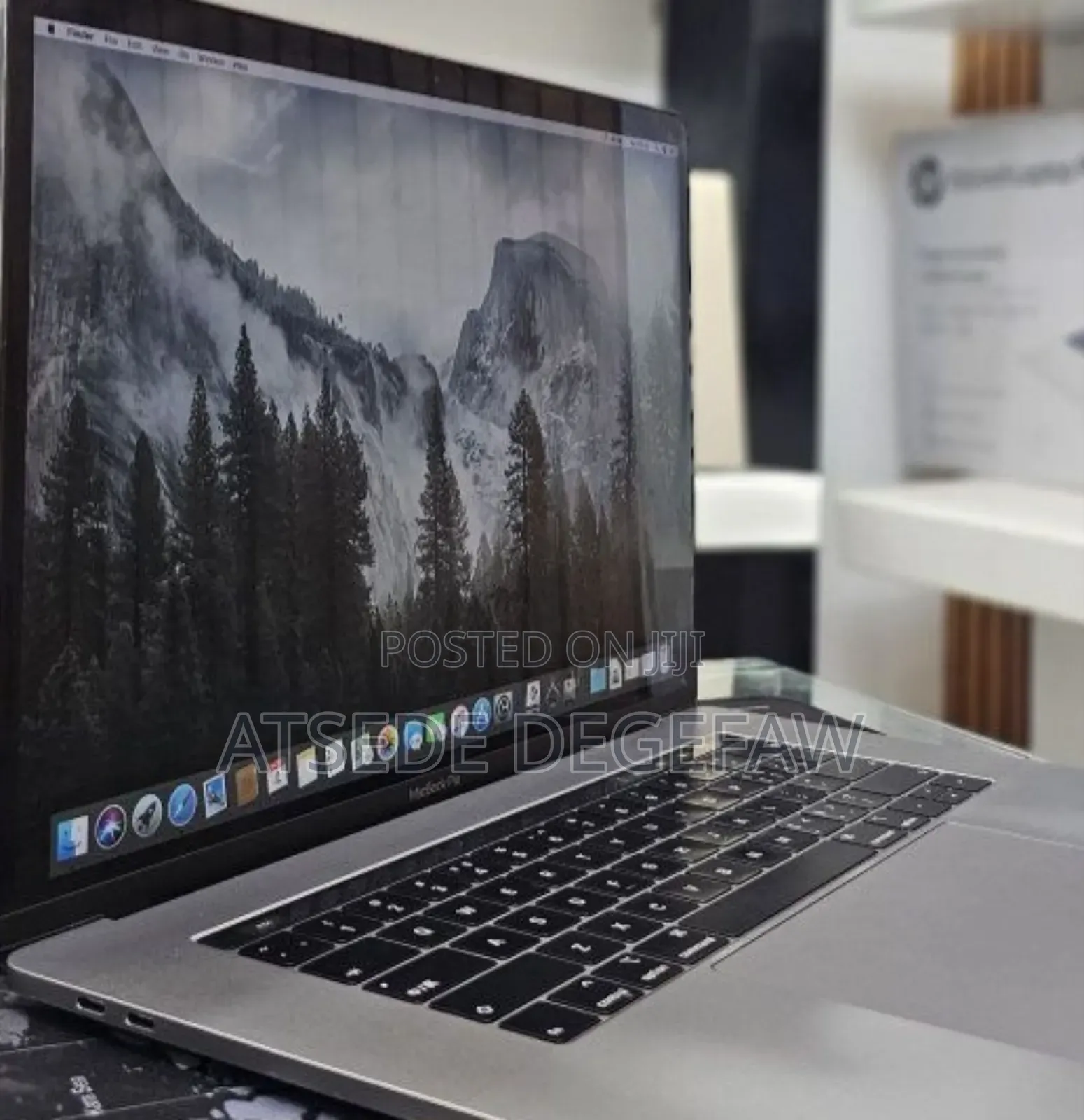 New Laptop Apple MacBook Pro 2019 16GB Intel Core I9 SSD 512GB