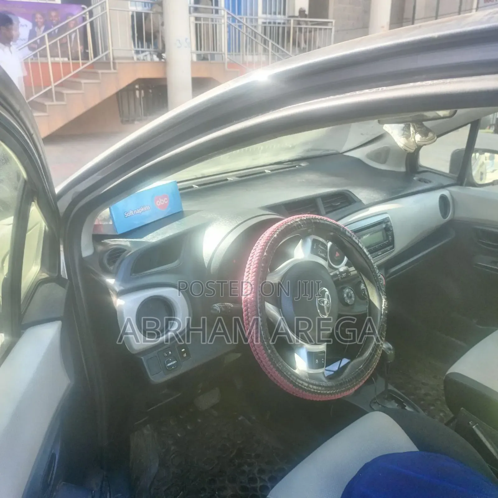 Toyota Yaris 2012 Gray