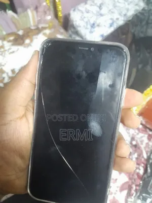 Apple iPhone 11 64 GB Black