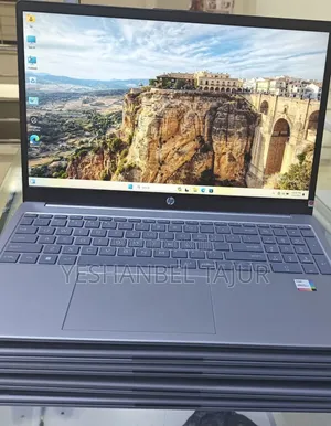 New Laptop HP Stream Notebook 16GB Intel Core I5 SSD 512GB