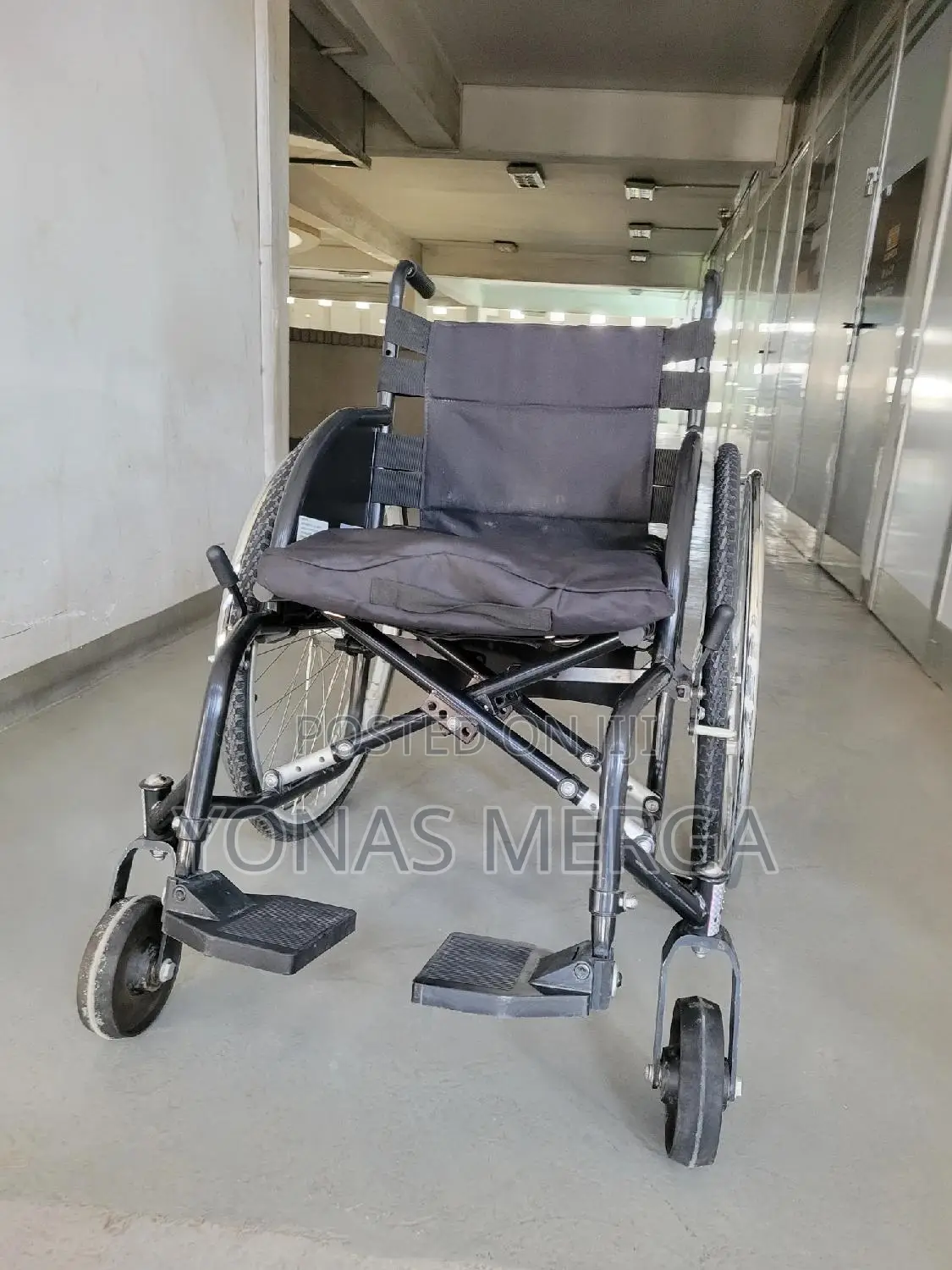 European Durable Wheelchairs乍豬compact Portable, Made in Usa曲皺ዊልቼር