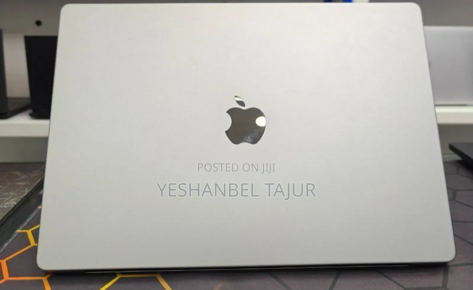 New Laptop Apple MacBook Pro M1 16GB Apple M1 Pro SSD 512GB
