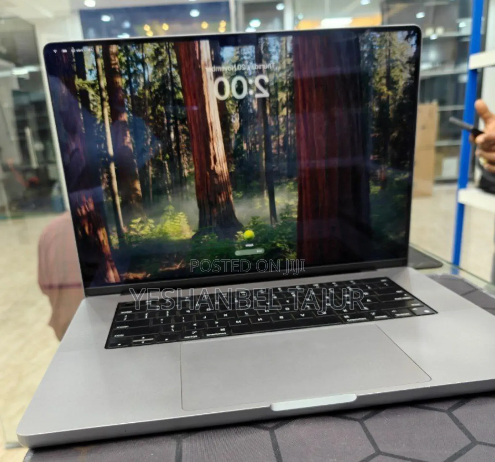 New Laptop Apple MacBook Pro M1 16GB Apple M1 Pro SSD 512GB