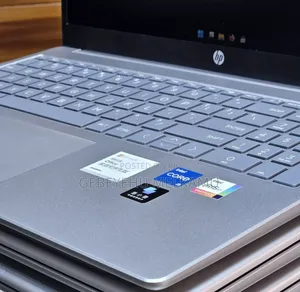 New Laptop HP Stream Notebook 8GB Intel Core I5 SSD 512GB
