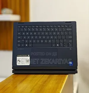 New Laptop HP OmniBook X Flip 14" 16GB Intel Core Ultra 7 SSD 1T