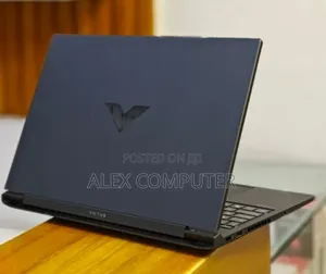 New Laptop HP Victus 16 16GB Intel Core I7 SSD 512GB