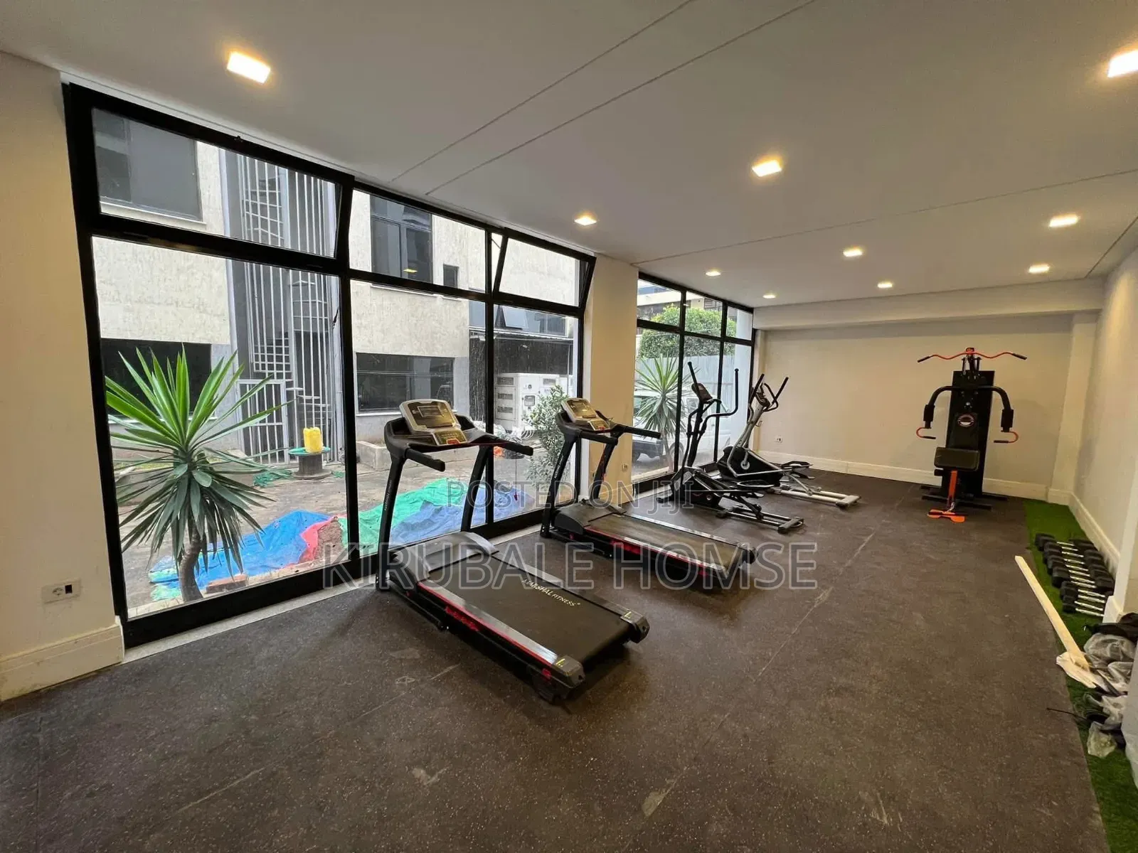 3bdrm Apartment in Bola Center, Bole for rent