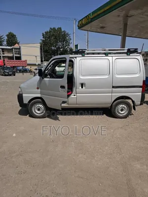 Suzuki Every 2024 White