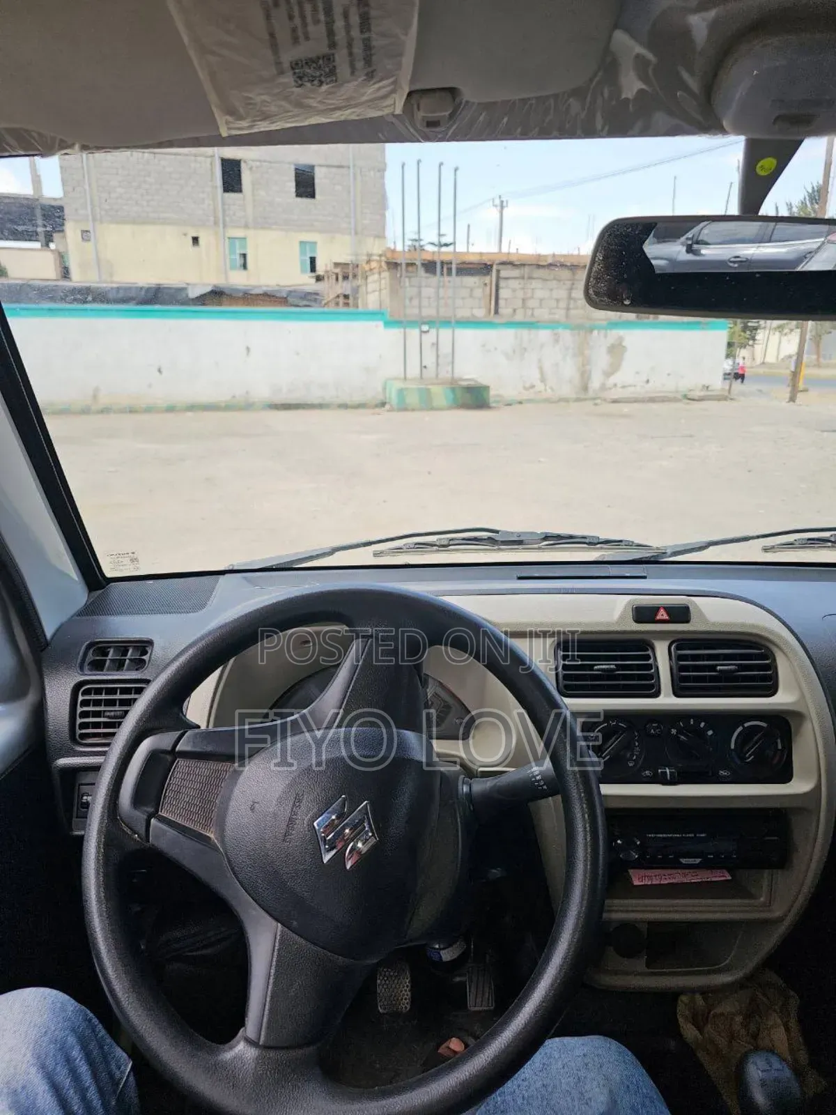 Suzuki Every 2024 White