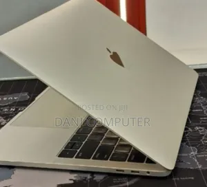 New Laptop Apple MacBook Pro 2016 8GB Intel Core I5 SSD 256GB