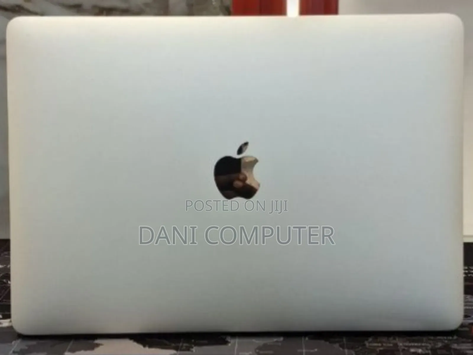 New Laptop Apple MacBook Pro 2016 8GB Intel Core I5 SSD 256GB