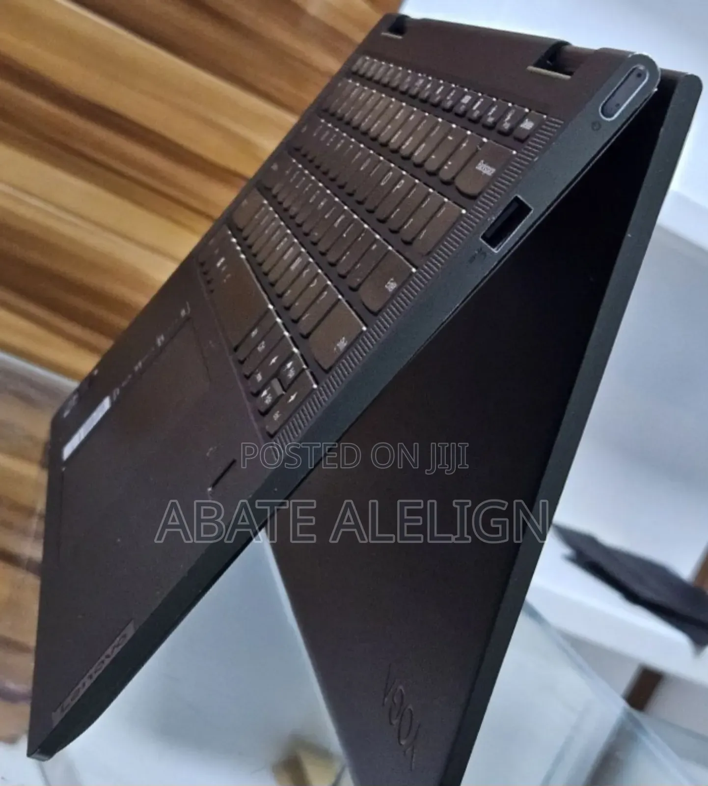 New Laptop Lenovo Yoga 7i 12GB Intel Core I5 SSD 512GB