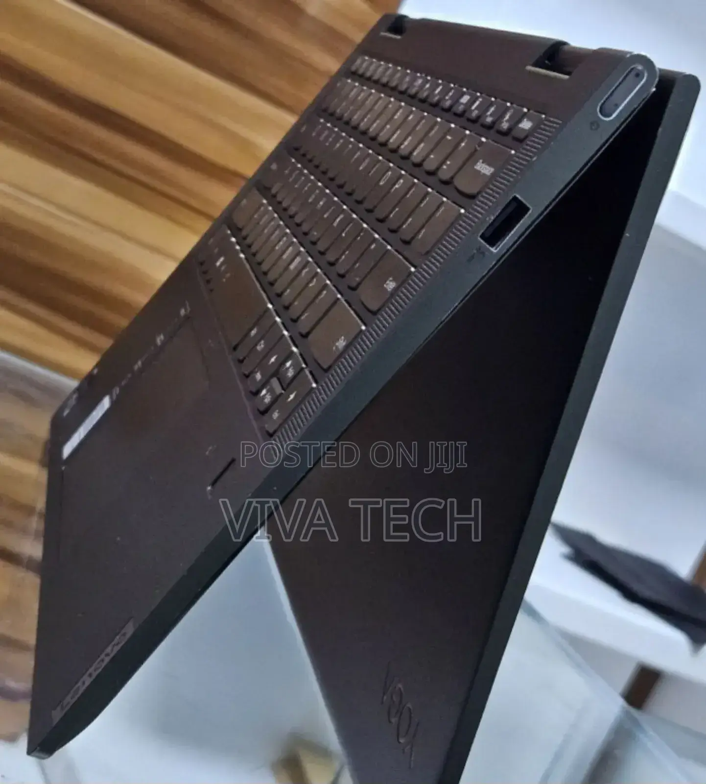 New Laptop Lenovo Yoga 7i 12GB Intel Core I5 SSD 512GB