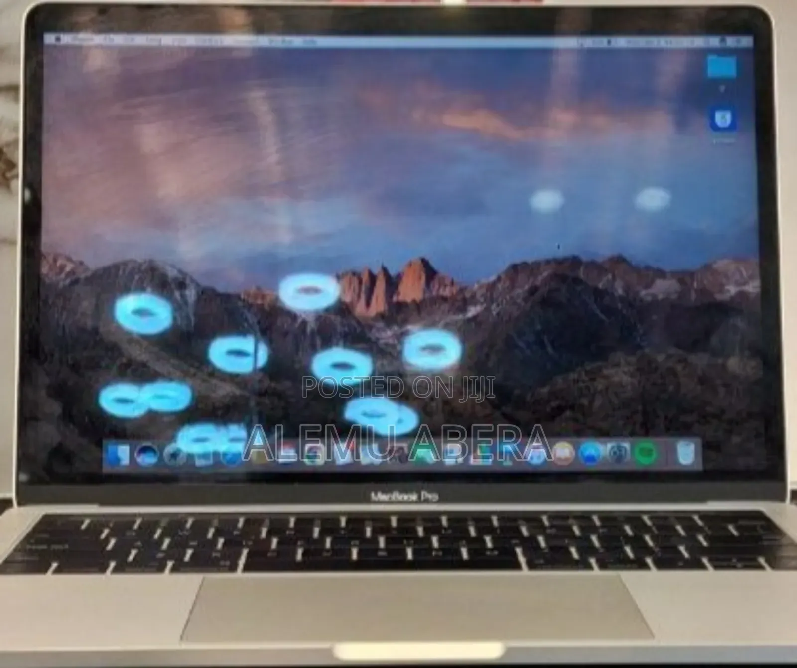 New Laptop Apple MacBook 2016 8GB Intel Core I5 SSD 256GB