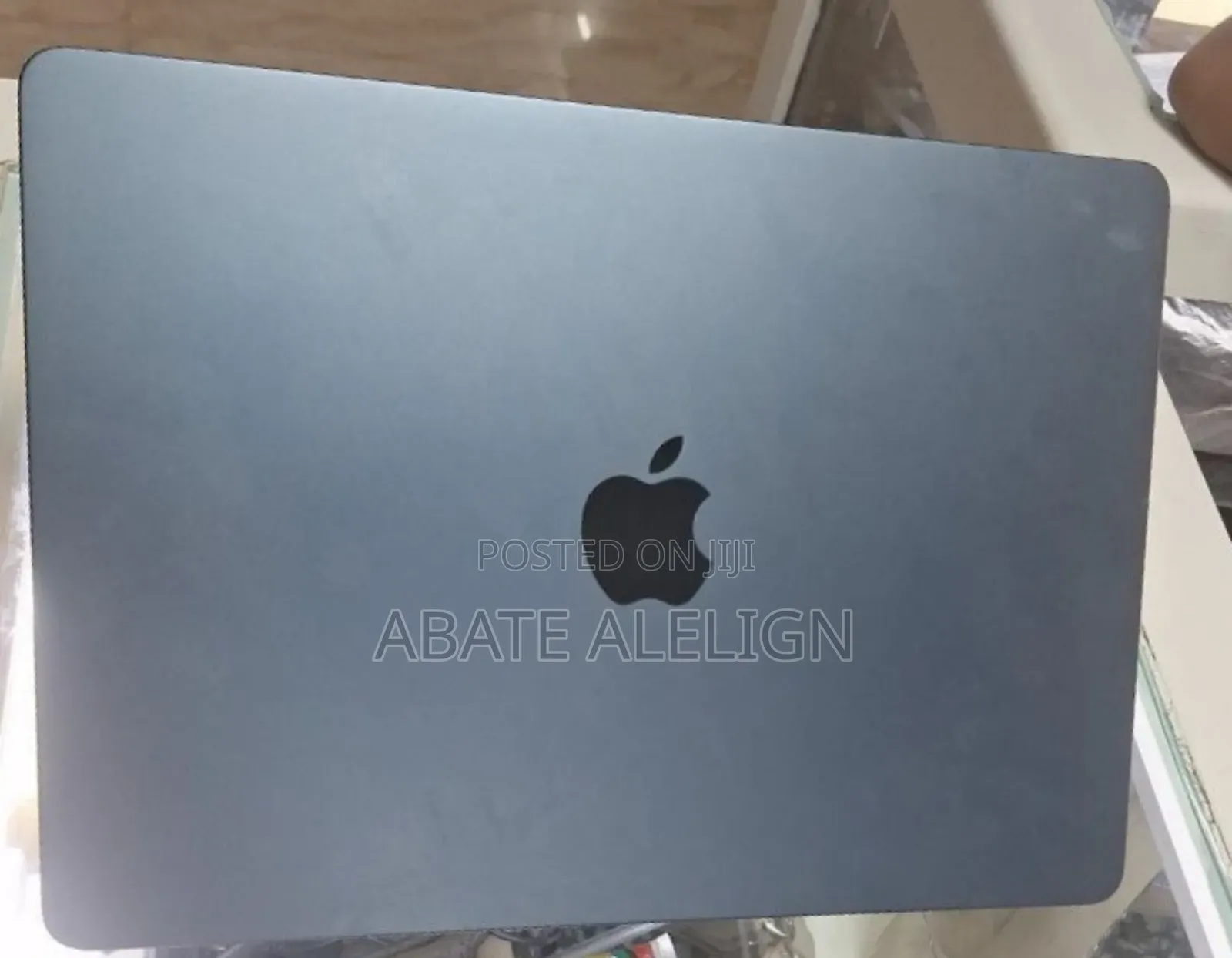 New Laptop Apple MacBook Air 2025 M4 13-Inch 16GB Apple M4 SSD 256GB