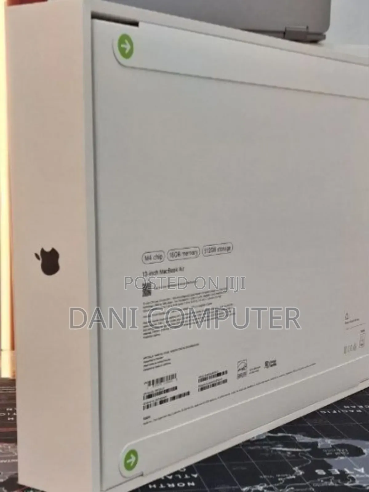 New Laptop Apple MacBook Air 2025 M4 13-Inch 16GB Apple M4 SSD 512GB