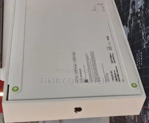 New Laptop Apple MacBook Air 2025 M4 13-Inch 16GB Apple M4 SSD 512GB