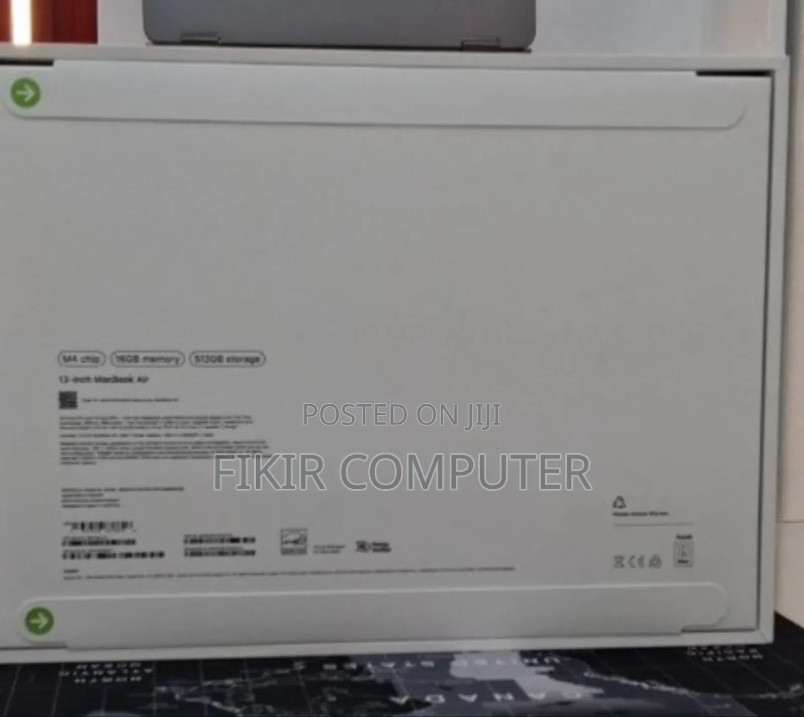 New Laptop Apple MacBook Air 2025 M4 13-Inch 16GB Apple M4 SSD 512GB