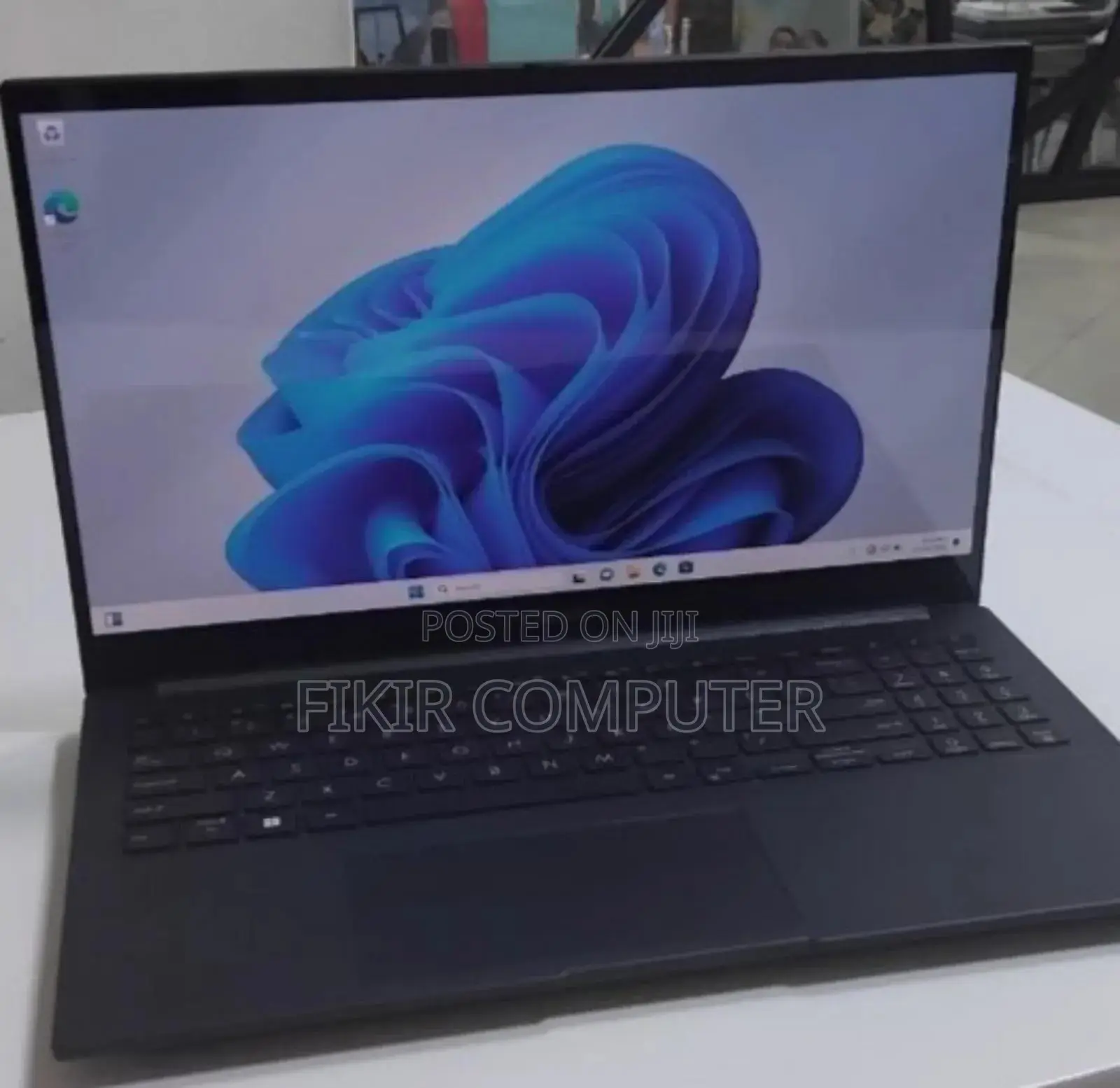 New Laptop Asus VivoBook 15 X505BA 16GB Intel Core I9 SSD 1T