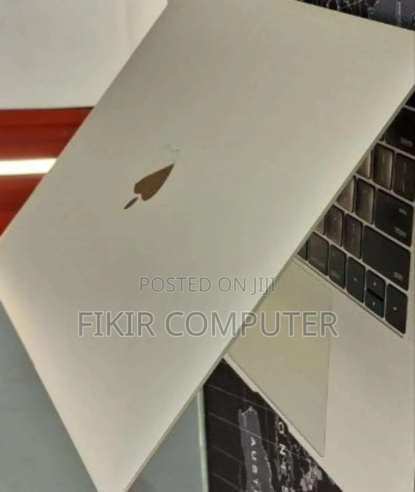 New Laptop Apple MacBook Pro 2016 8GB Intel Core I5 SSD 256GB