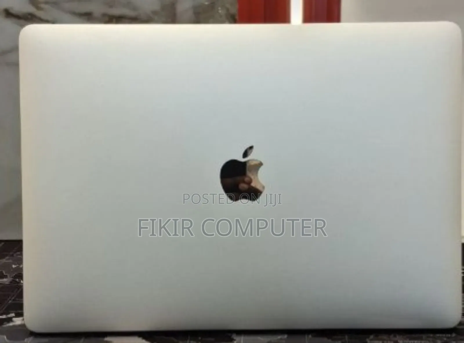 New Laptop Apple MacBook Pro 2016 8GB Intel Core I5 SSD 256GB