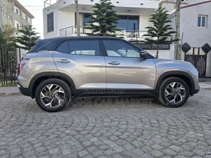 Hyundai Creta 2023 Silver