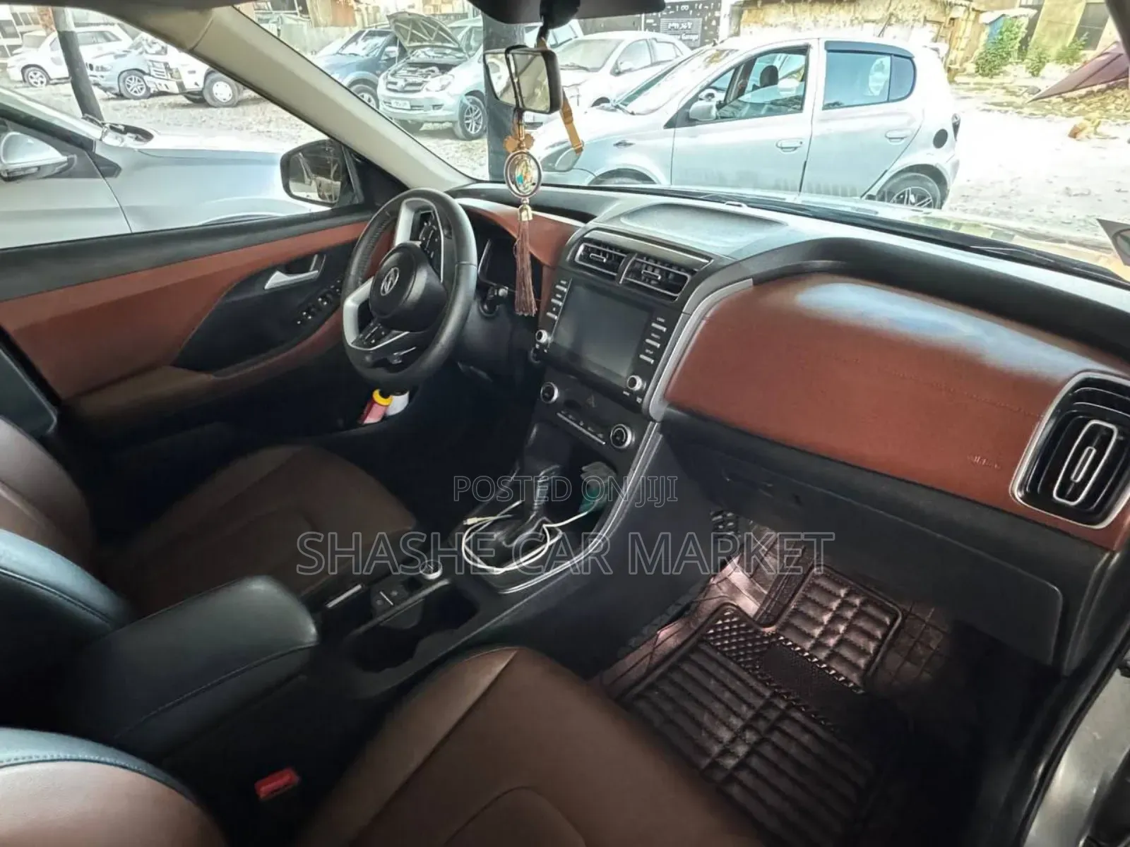 Hyundai Creta 2023 Silver