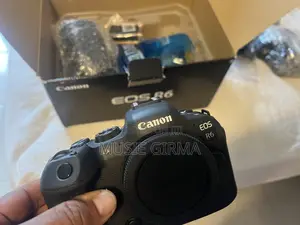 Canon R Canon R 6 With Lens Silver