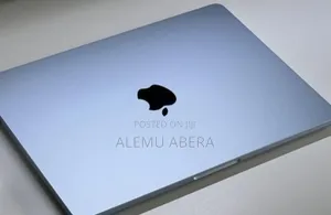 New Laptop Apple MacBook Air 2025 M4 13-Inch 16GB SSD 256GB