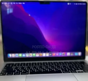 New Laptop Apple MacBook Air 2022 M2 8GB Apple M2 SSD 256GB