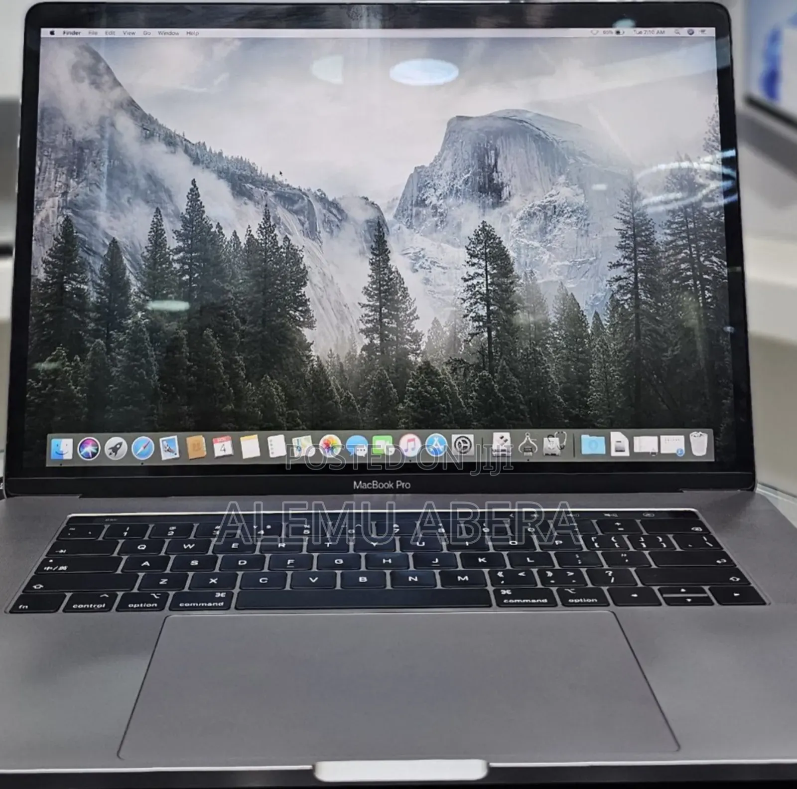 New Laptop Apple MacBook Pro 2019 16GB Intel Core I9 SSD 512GB
