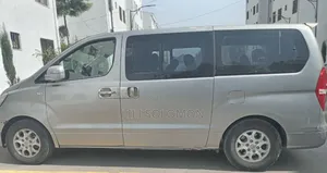 Hyundai Starex 2015 Grey