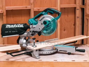 Makita Miter Saw Wood Cutting