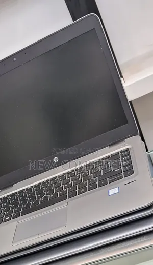 New Laptop HP EliteBook 820 G3 8GB Intel Core I7 SSD 256GB