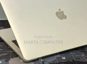 New Laptop Apple MacBook Pro 2016 8GB Intel Core I5 SSD 256GB