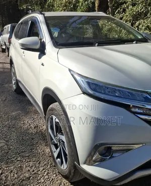 Toyota Rush 2023 White