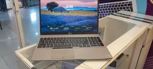 New Laptop Dell Precision 5540 16GB Intel Core I5 SSD 256GB