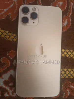 Apple iPhone 11 64 GB Gold