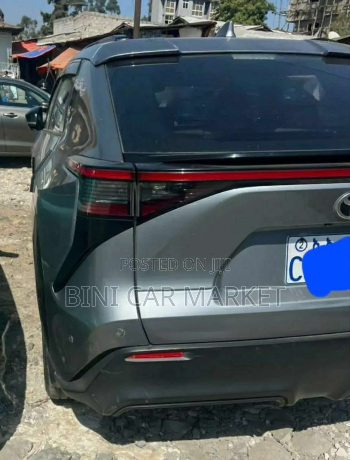 Toyota bZ4X 71.4 kWh FWD 2023 Gray