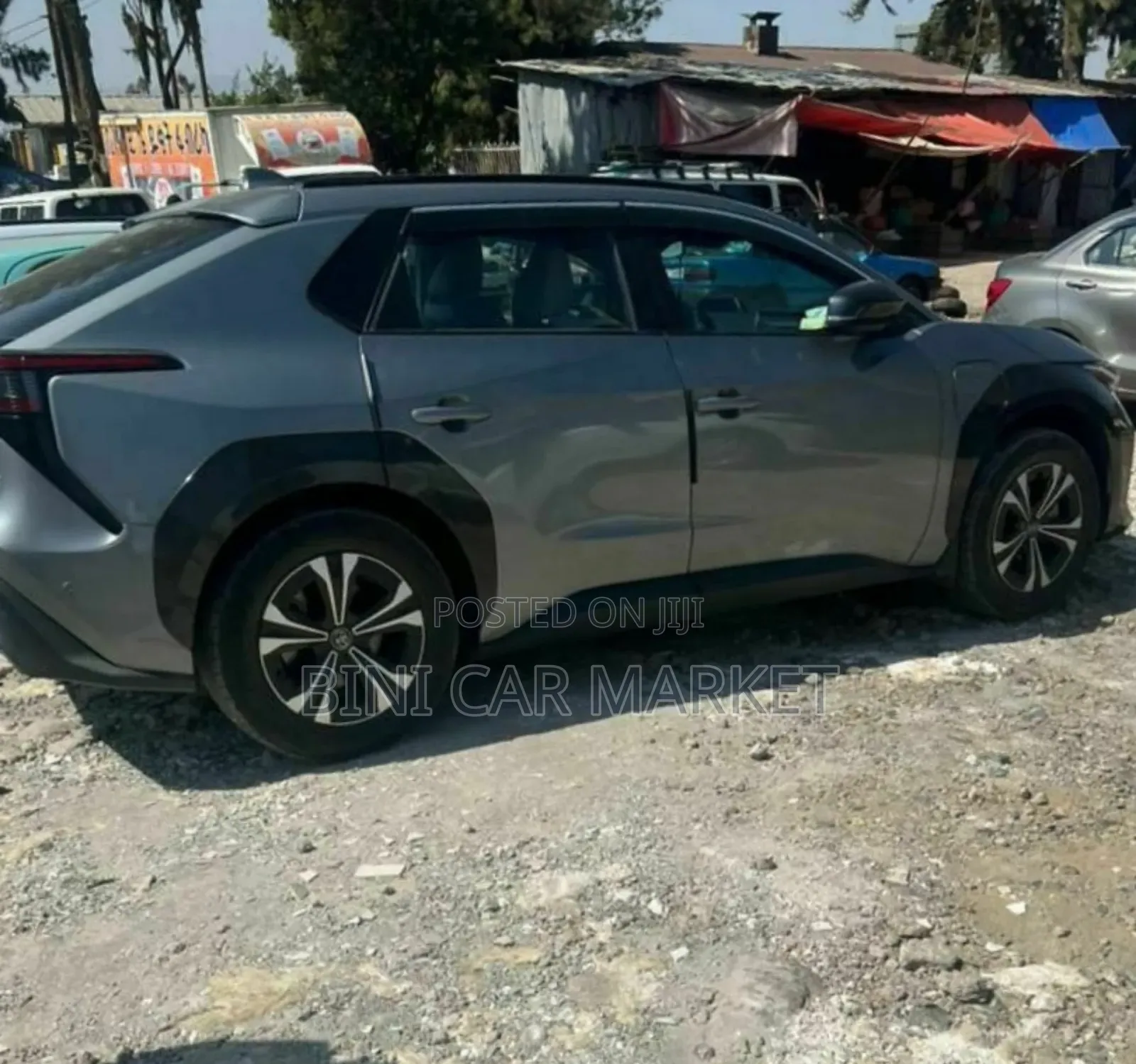 Toyota bZ4X 71.4 kWh FWD 2023 Gray