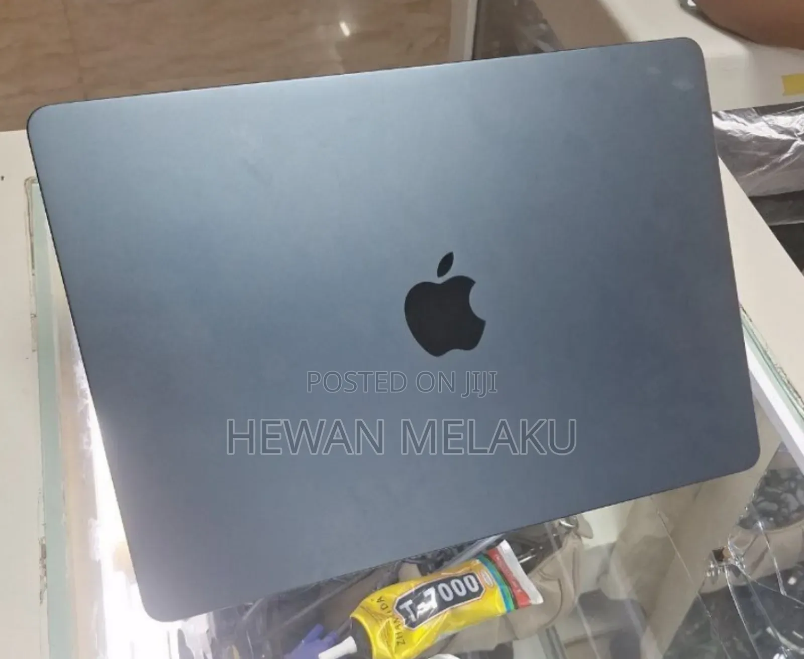 New Laptop Apple MacBook Air 2025 M4 13-Inch 16GB Apple M4 SSD 256GB