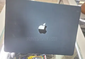 New Laptop Apple MacBook Air 2025 M4 13-Inch 16GB Apple M4 SSD 256GB