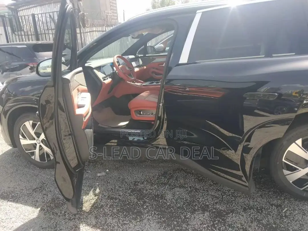 New BYD Tang DM-i 2025 Black