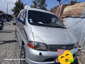Toyota HiAce 2006