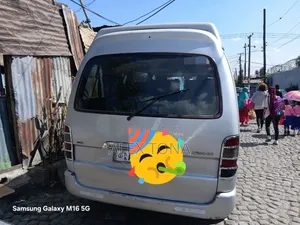 Toyota HiAce 2006